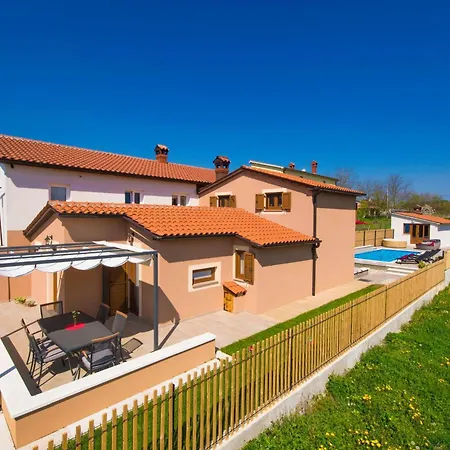 Holiday home Veronika, A Cozy And Charming For Summer Holidays *