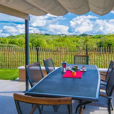 Ferienhaus Veronika, A Cozy And Charming For Summer Holidays Lakoselci